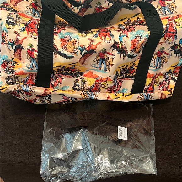 #1552** Unisex’s Colorful Western Cowboy Print Duffel Bag - Picture 3 of 7